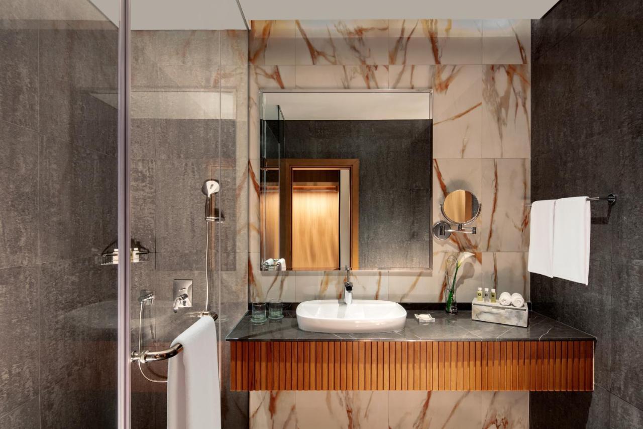 The First Collection Dubai Business Bay Hotel Exterior foto Bathroom