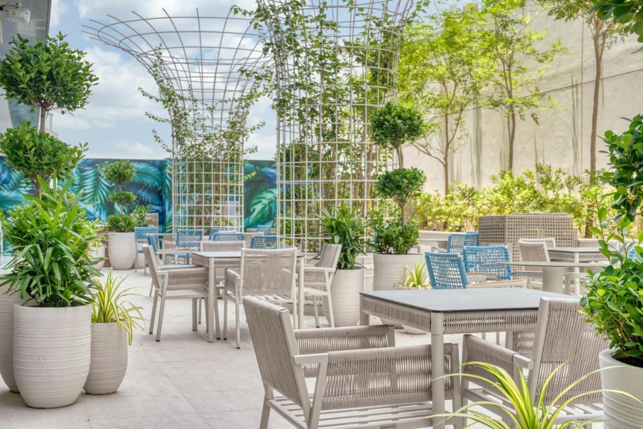 The First Collection Dubai Business Bay Hotel Exterior foto Rooftop terrace