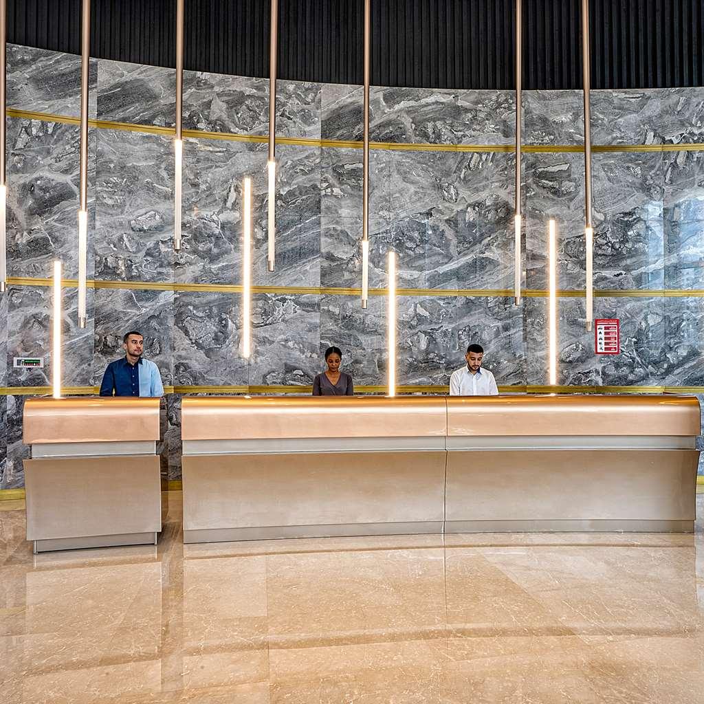 The First Collection Dubai Business Bay Hotel Interior foto Reception desk